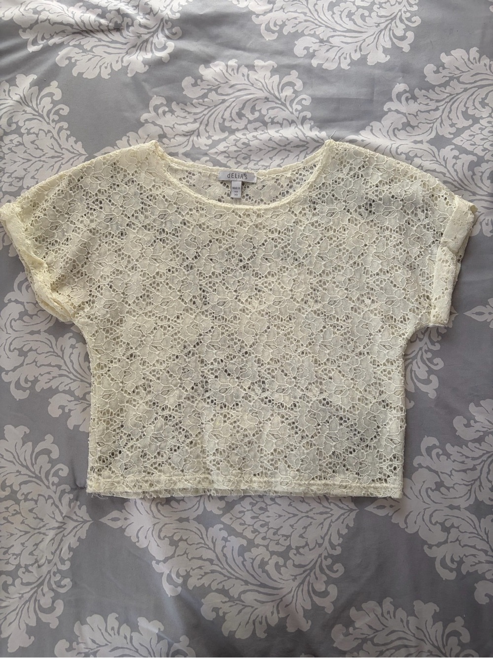 dELiA*s Cream Floral Lace Crop Top